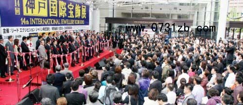 日本神户举办国际珠宝展，价值1000万日元的珠宝被盗