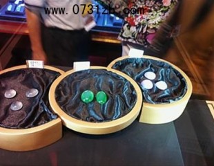 4000万元翡翠戒面亮相沈阳国际珠宝展