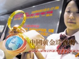 黄金饰品价格不断上涨 怎么买金饰最划算