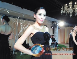 “失色”金价增色珠宝首饰消费