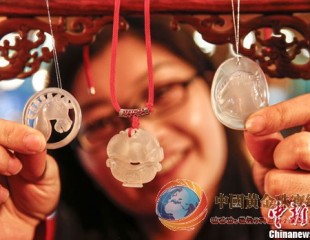 中国农历新年将至 “马上有”珠宝走俏