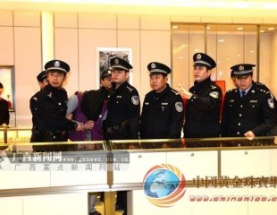 南宁：一男子珠宝店抢劫黄金首饰 六天后落网