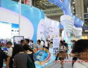 做翡翠文化领导者——御雅惊艳亮相深圳文博会