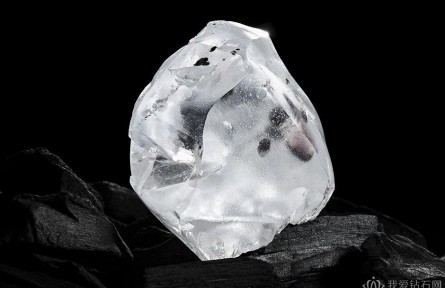 梵克雅宝推出 Legend of Diamonds 高级珠宝系列