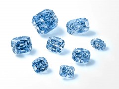 戴比尔斯De Beers 稀有蓝钻系列：总重32.09ct，估价7000万美元