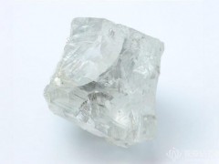 俄罗斯 Grib 矿区新发现一颗118.05ct钻石原石
