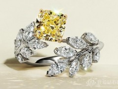 蒂芙尼Tiffany推出一枚 Victoria Vine 戒指：1.25ct枕形黄钻