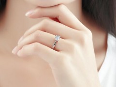 0.5克拉钻戒多少钱？ 0.5克拉钻戒最新价格表