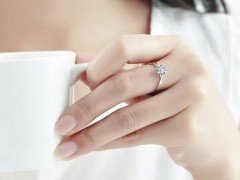 一万元可以买什么样的钻戒？ 怎么买划算？