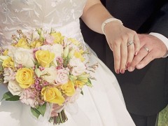 铂金结婚戒指多少钱？ 铂金婚戒价格介绍