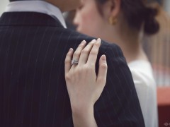 结婚两周年是什么婚|两周年结婚纪念日送什么礼物