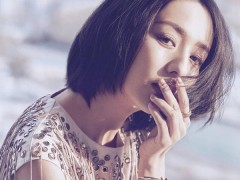 佟丽娅佩戴伯爵珠宝登时尚杂志