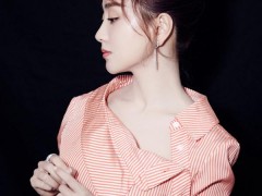 杨蓉佩戴玳美雅珠宝出席颁奖盛典