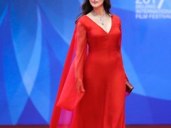 莫妮卡·贝鲁奇佩戴卡地亚珠宝 亮相第七届北京国际电影节