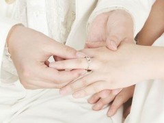 婚礼上，结婚戒指交换的几种方式