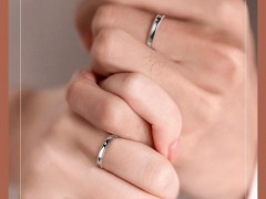 结婚钻戒是买一个还是一对？结婚钻戒买几个？