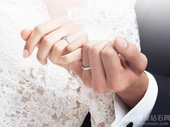 钻石婚戒如何挑选 怎么选钻石结婚戒指