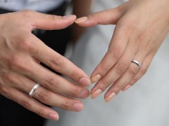 结婚钻戒买多大的合适？一般人适合购买的结婚钻戒大小