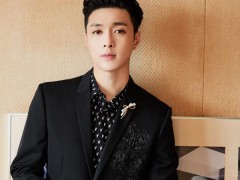 张艺兴佩戴尚美巴黎出席东方风云榜音乐盛典
