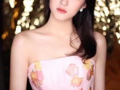 关晓彤携手伯爵珠宝闪耀今日头条年度盛典