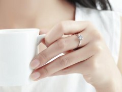 铂金戒指一般多少钱？ 铂金求婚钻戒价格查询