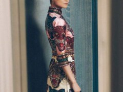 李宇春旗袍装搭配Gucci珠宝 尽显复古优雅范儿