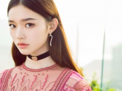 林允出席第十一届亚洲电影大奖 佩戴玳美雅珠宝娇媚可人