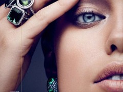 超模Emily DiDonato演绎魅力珠宝时尚大片