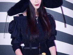 范冰冰佩戴戴比尔斯出席Vogue十一周年庆典