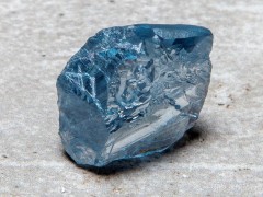 南非 Cullinan“库利南” 矿区发现一颗39.34ct蓝钻原石