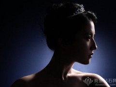 尚美巴黎大使刘亦菲冠冕大片，散发耀眼光芒