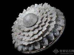 一枚镶嵌12638颗钻石的戒指，刷新吉尼斯世界纪录