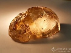 俄罗斯发现一颗彩钻原石：重236克拉