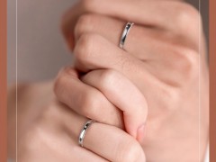 结婚钻戒戴哪个手指？