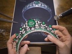 宝格丽推出 Jubilee Emerald Garden 王冠：庆祝伊丽莎白二世登基70周年