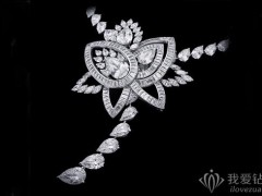 De Beers戴比尔斯 Blooming Lotus 铂金项链