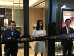 TASAKI珠宝成都店开幕 刘诗诗佩戴塔思琦珠宝惊喜亮相