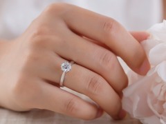 搭配钻石首饰的五大要点