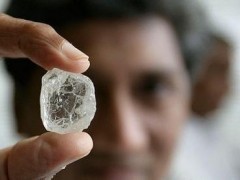 “南非钻”是个大忽悠，你还在问是否是南非钻？