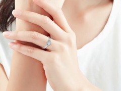 为什么钻戒的价格那么贵？ 钻戒价格因素分析