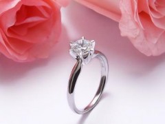 tiffany经典六爪钻戒价格