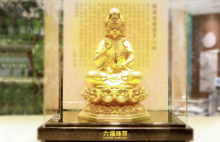 六福珠宝首家「荷塘月色」主题精品店亮相西安 ——诗意荷塘诠释东方美学