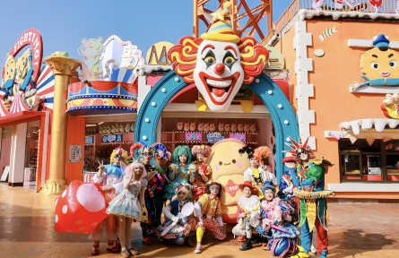 六福珠宝彻底“玩嗨了”!用一场「好运加油站」快闪,重新定义年轻人想要的“奇趣珠宝”